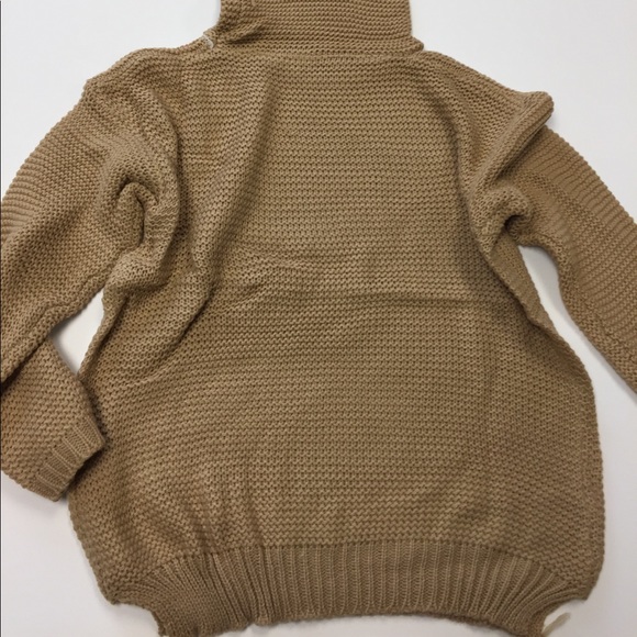 Beige/Khaki Turtle neck oversized sweater - Picture 5 of 6